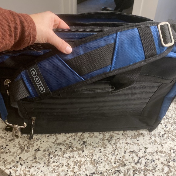 OGIO laptop bag - embroidered - Duke University - Picture 8 of 12